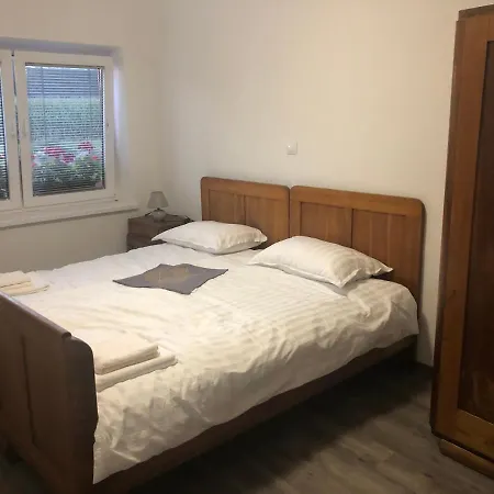 Opatji Dvorec Apartment *